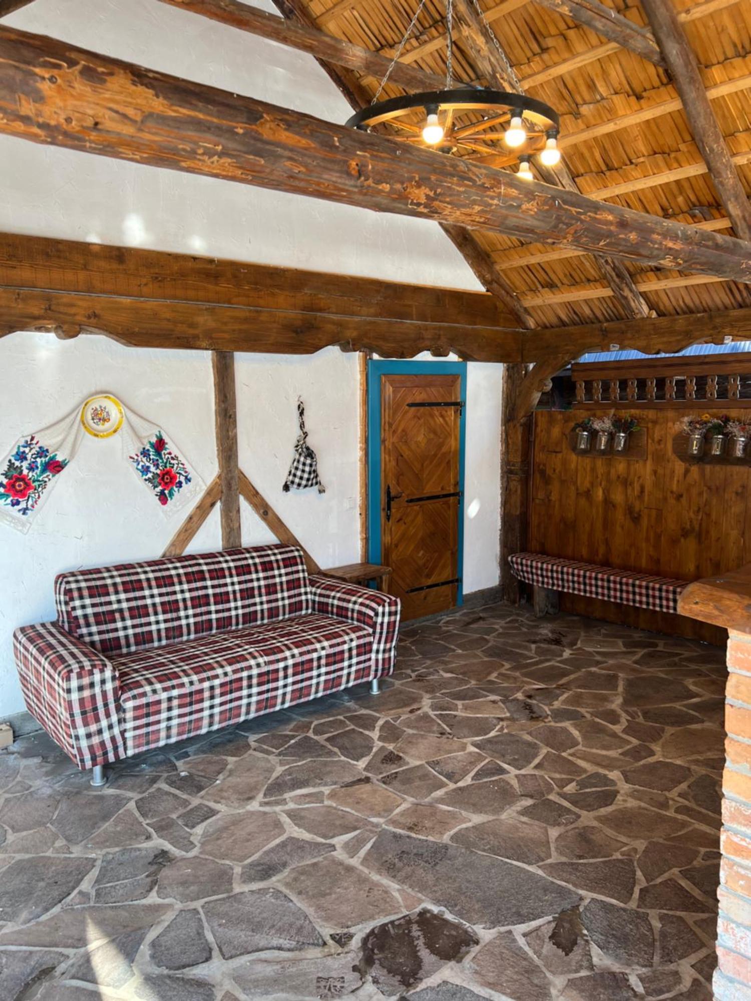 Casa Colt Din Maramures - Old Traditional House Ocna Şugatag Eksteriør billede