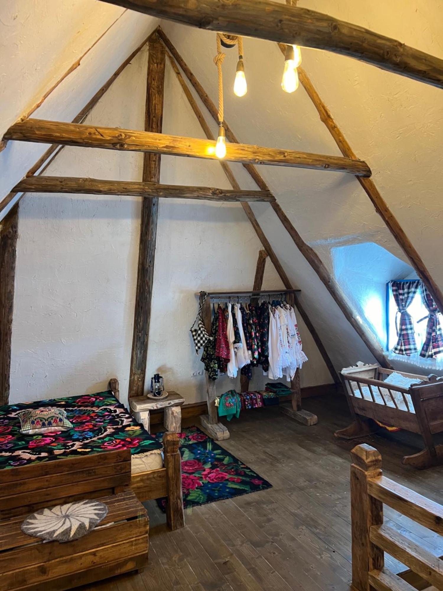 Casa Colt Din Maramures - Old Traditional House Ocna Şugatag Eksteriør billede